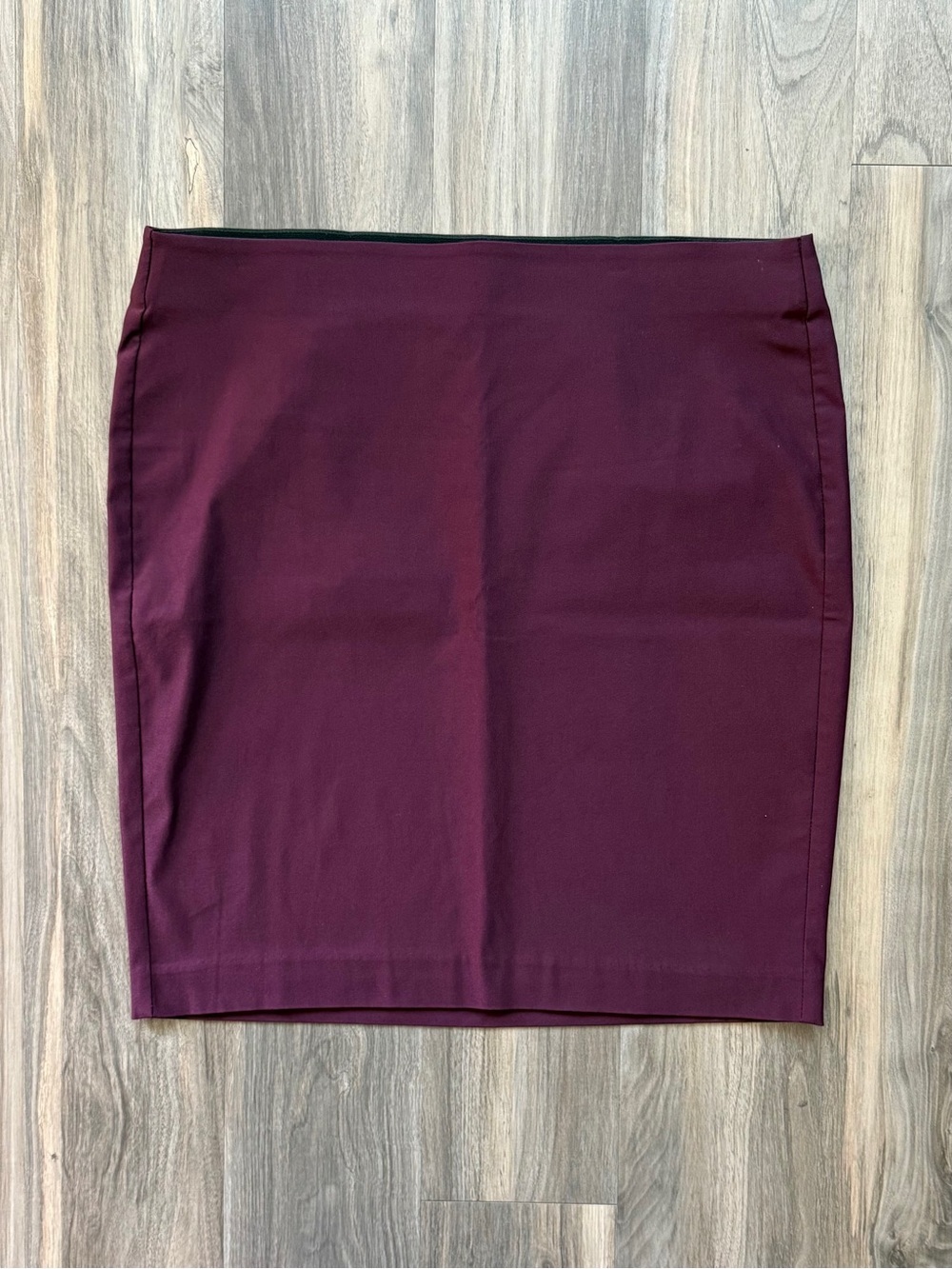 ELLE Elastic-Waist Pencil Skirt in Maroon Size XL
